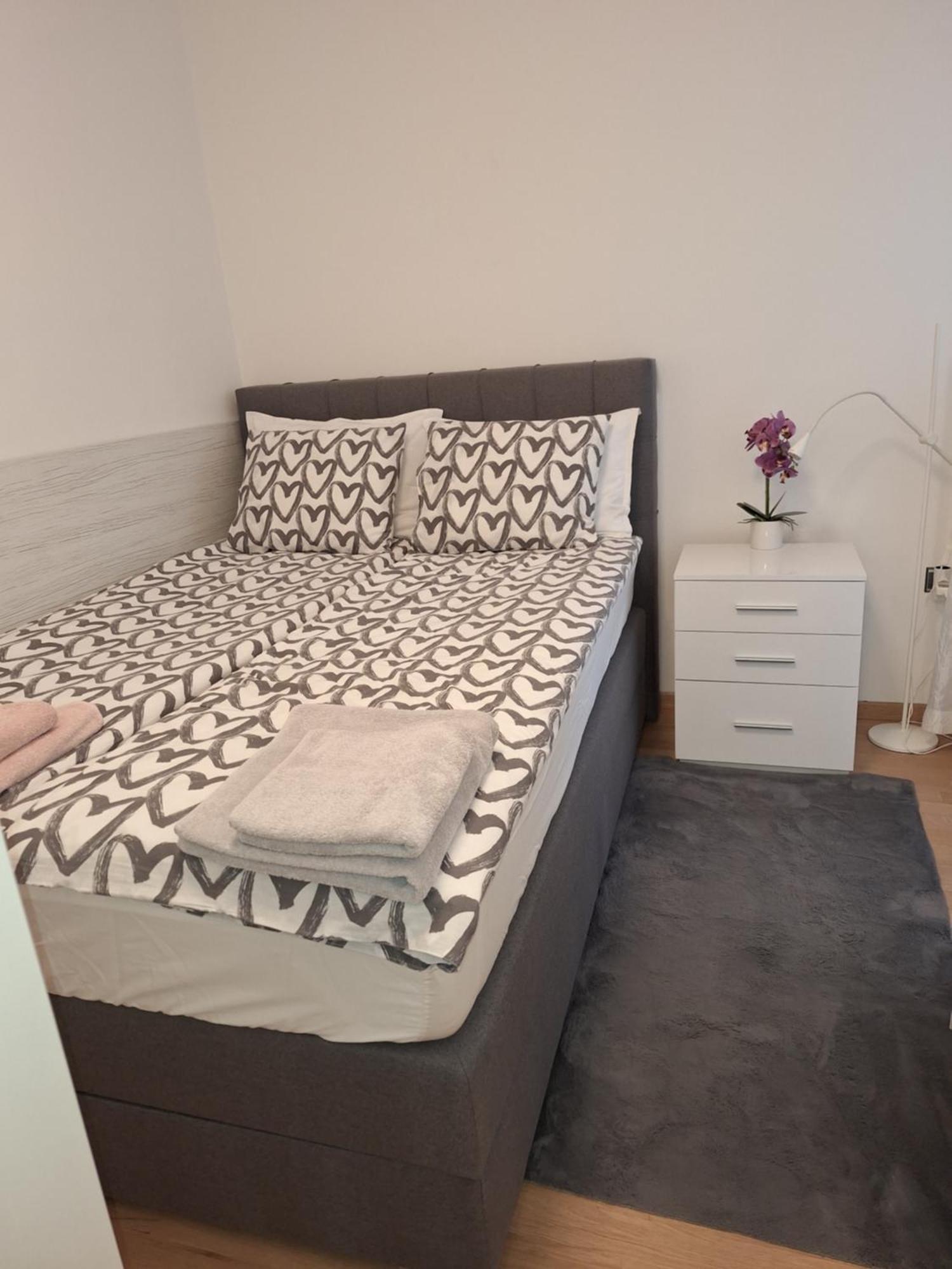 Apartment Remi Загреб Экстерьер фото